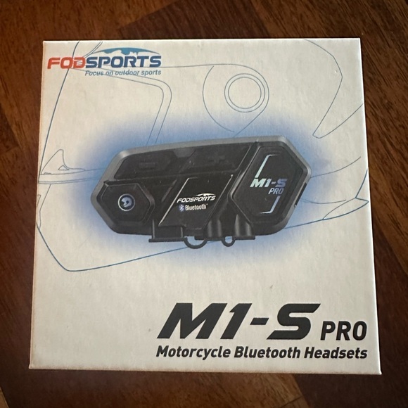 new in box M1-S pro bluetooth motorcycle headset - Picture 1 of 7
